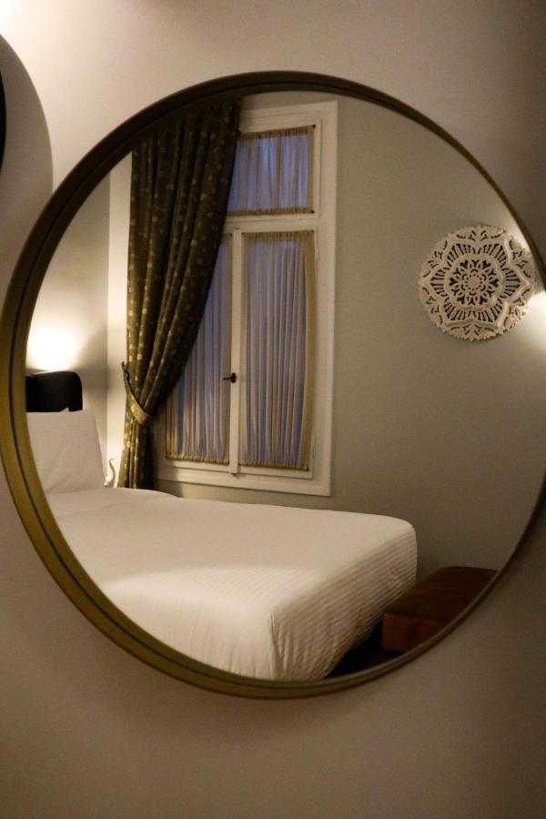 Thiseas Luxury Apartment เอเธนส์ ภายนอก รูปภาพ